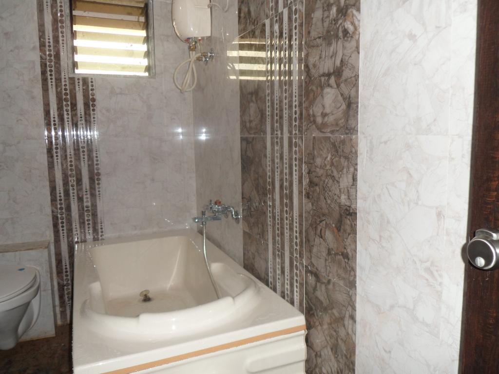 Hotel Canada Palace Watuwa Pokój zdjęcie