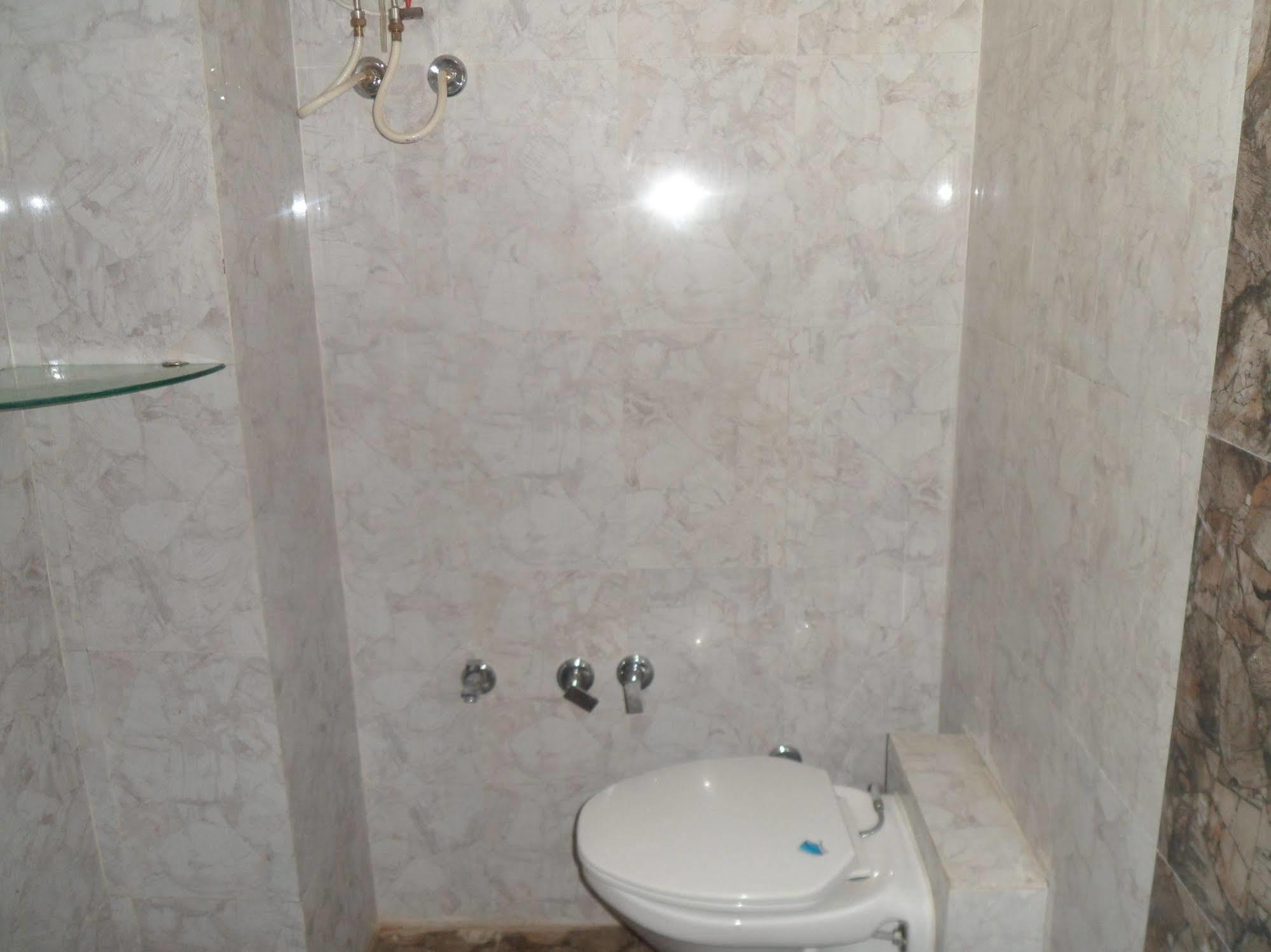 Hotel Canada Palace Watuwa Zewnętrze zdjęcie