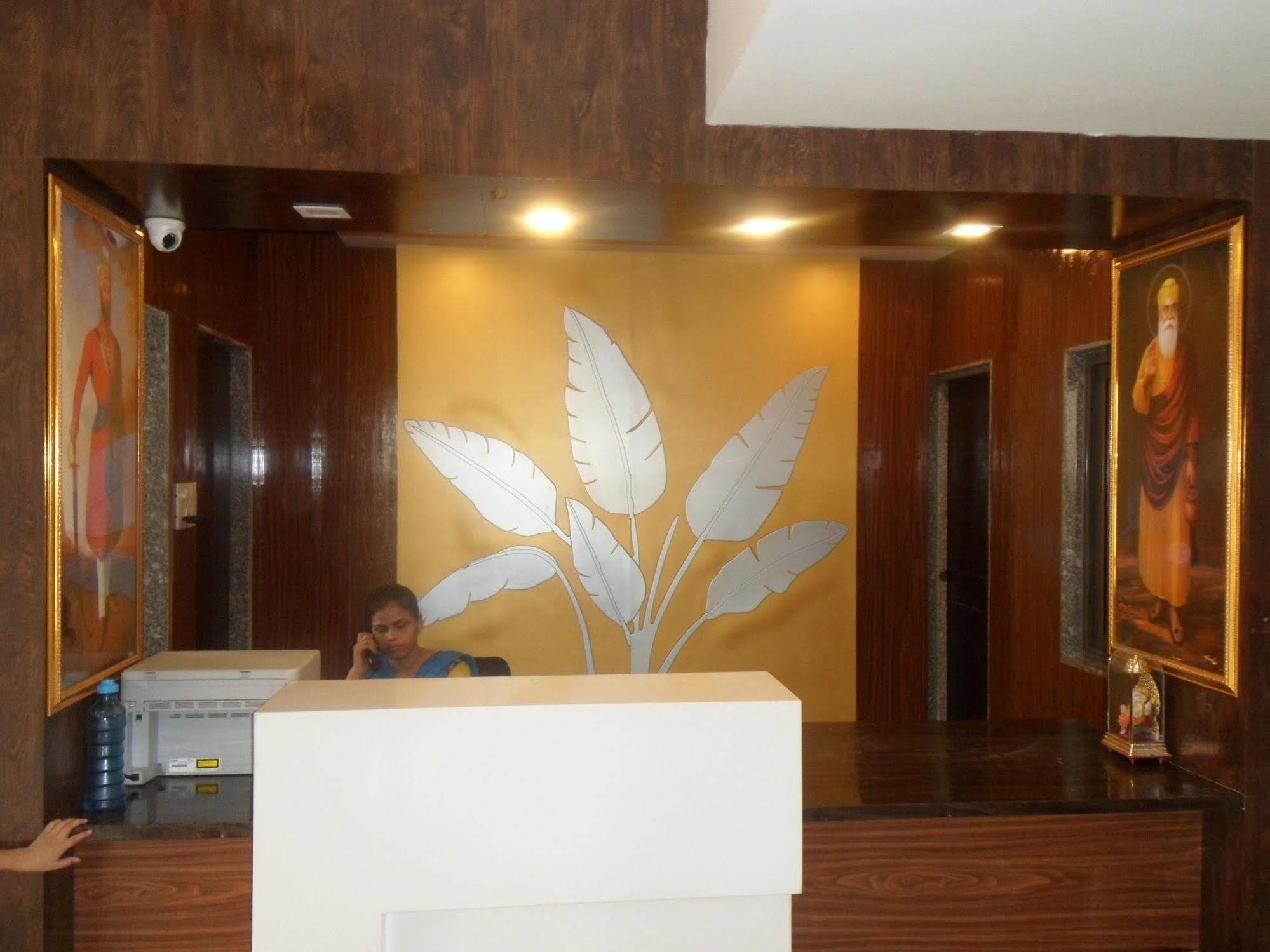 Hotel Canada Palace Watuwa Zewnętrze zdjęcie