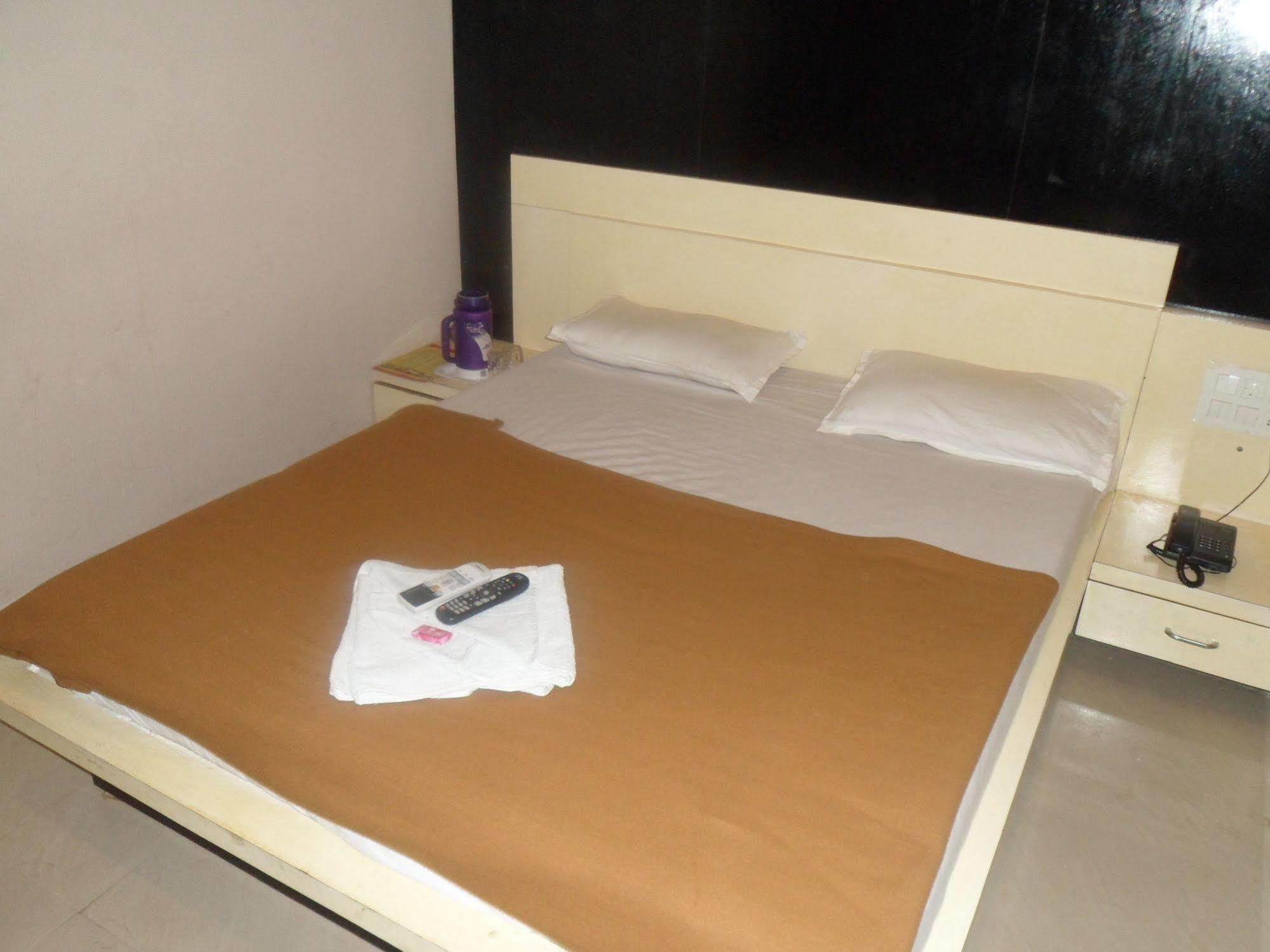 Hotel Canada Palace Watuwa Zewnętrze zdjęcie